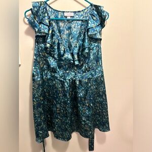 Liz Lange (For Target) maternity blouse. size L